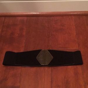 Black Stretch Belt Faux Suede Bronze Buckle